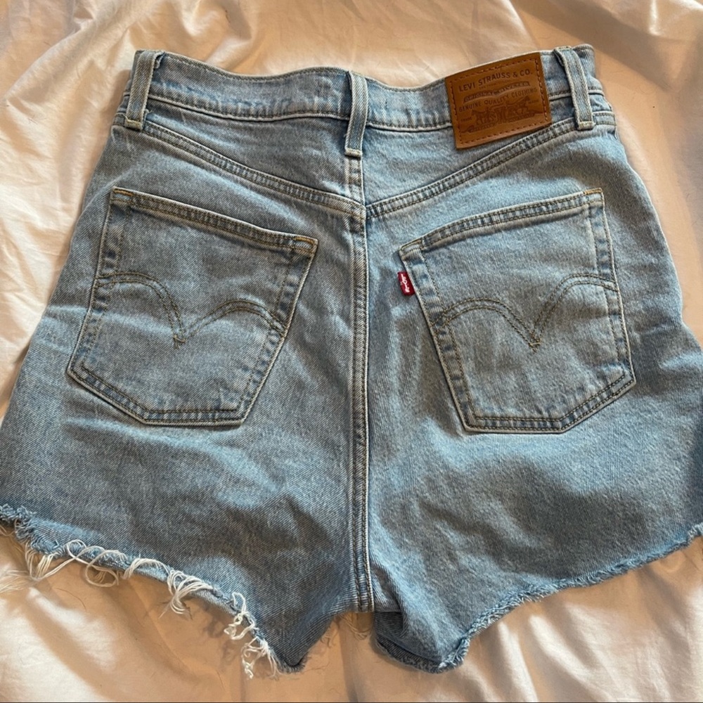 Levi’s Ribcage Denim Shorts size 28 - Picture 5 of 5